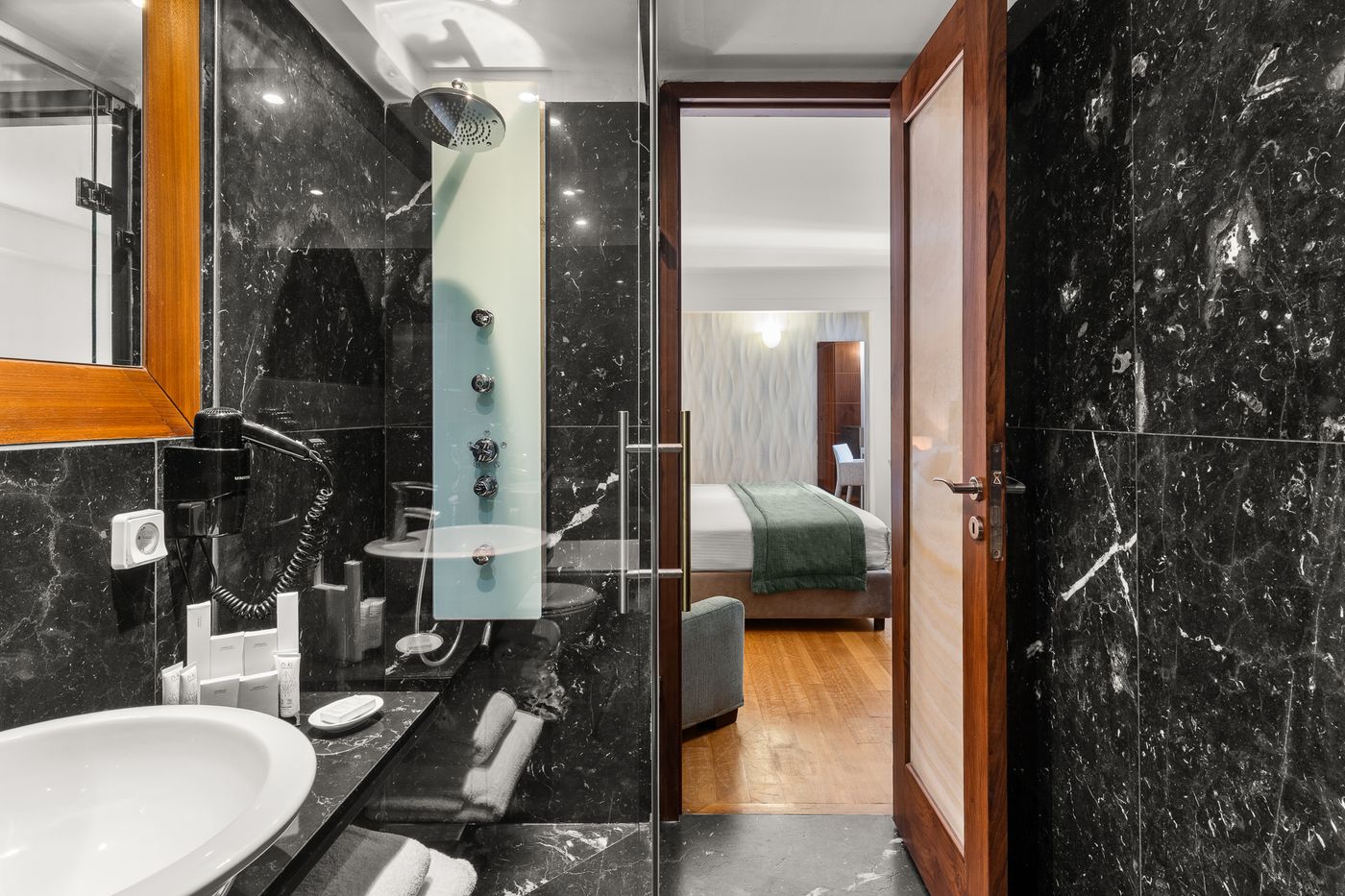 Athenaeum-Eridanus-Luxury-Hotel-Room-60