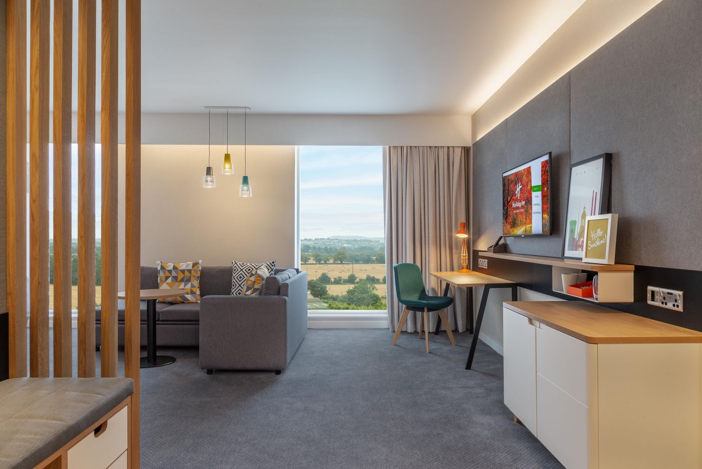 Holiday-Inn-Dublin-Airport-Room-9