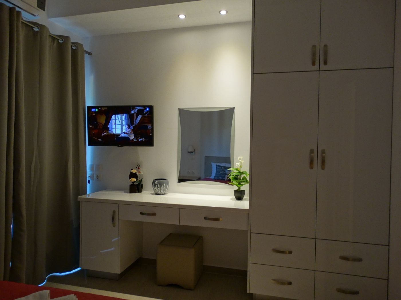 Makis-Apartments-Room-43