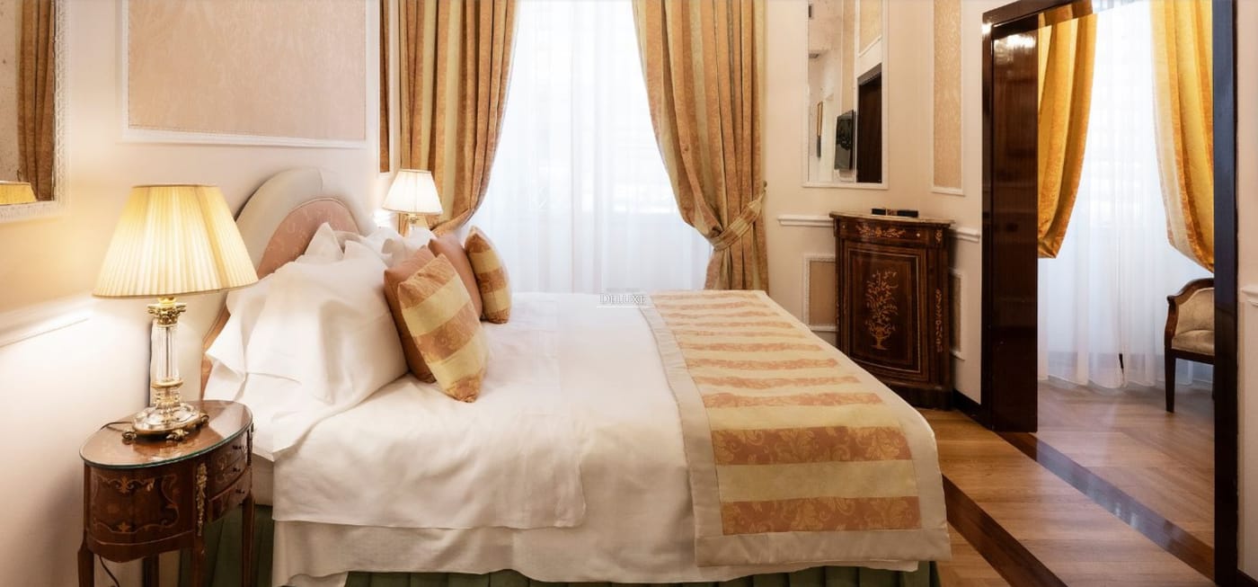 Bernini-Palace-Room-32