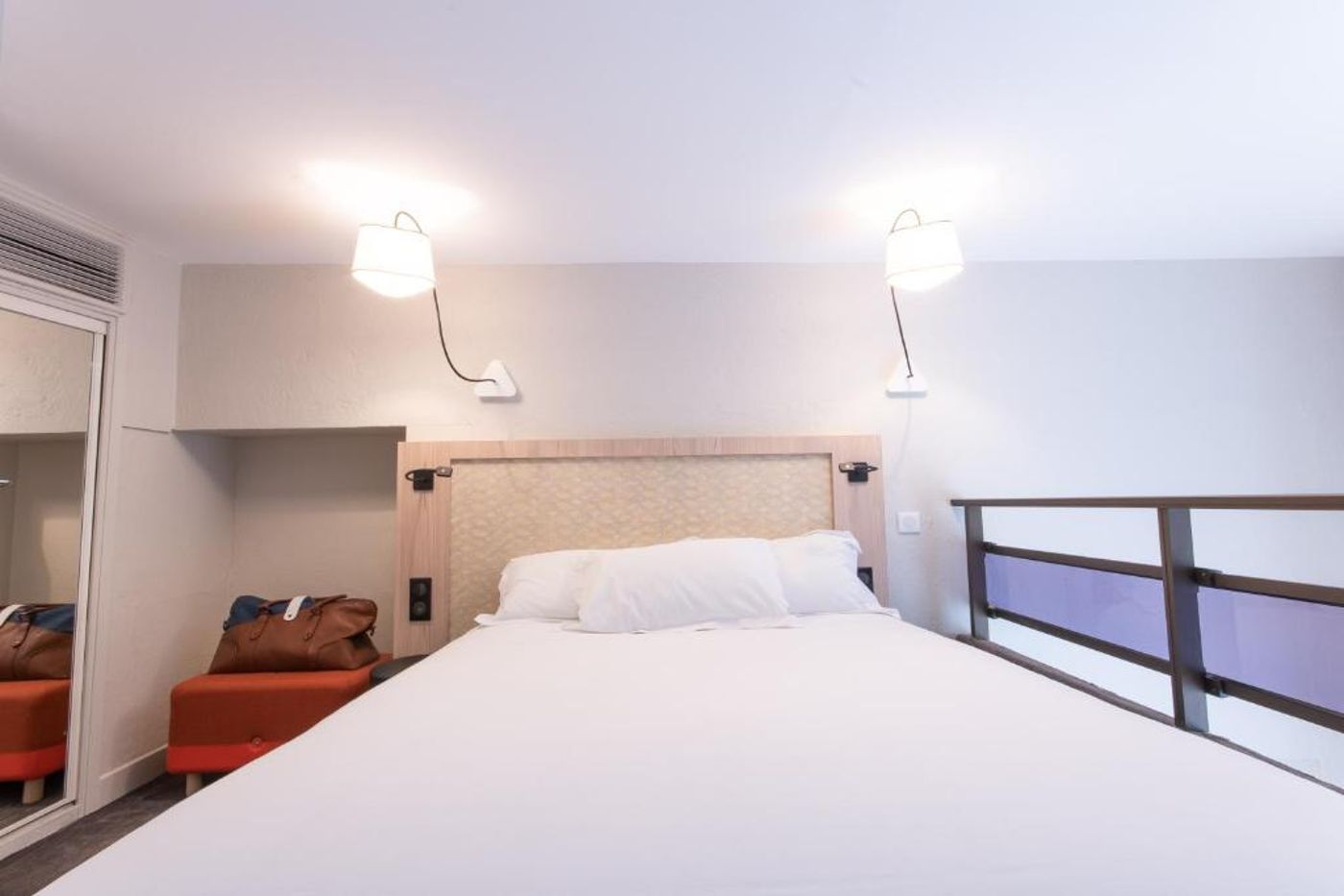 Hotel-Vendome-Room-37