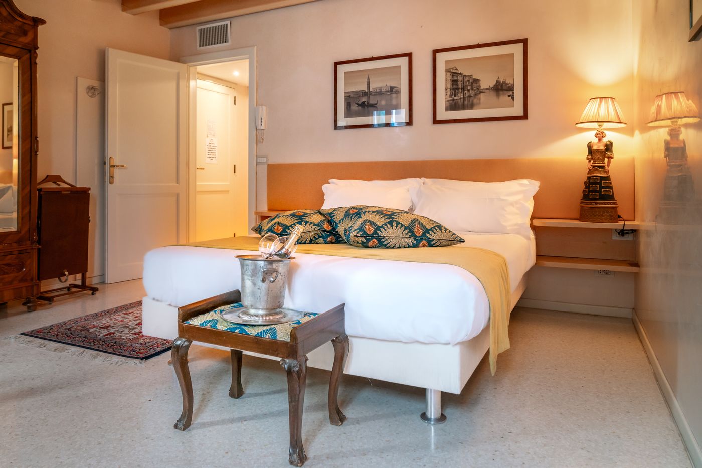 Palazzo-San-Luca-Room-16