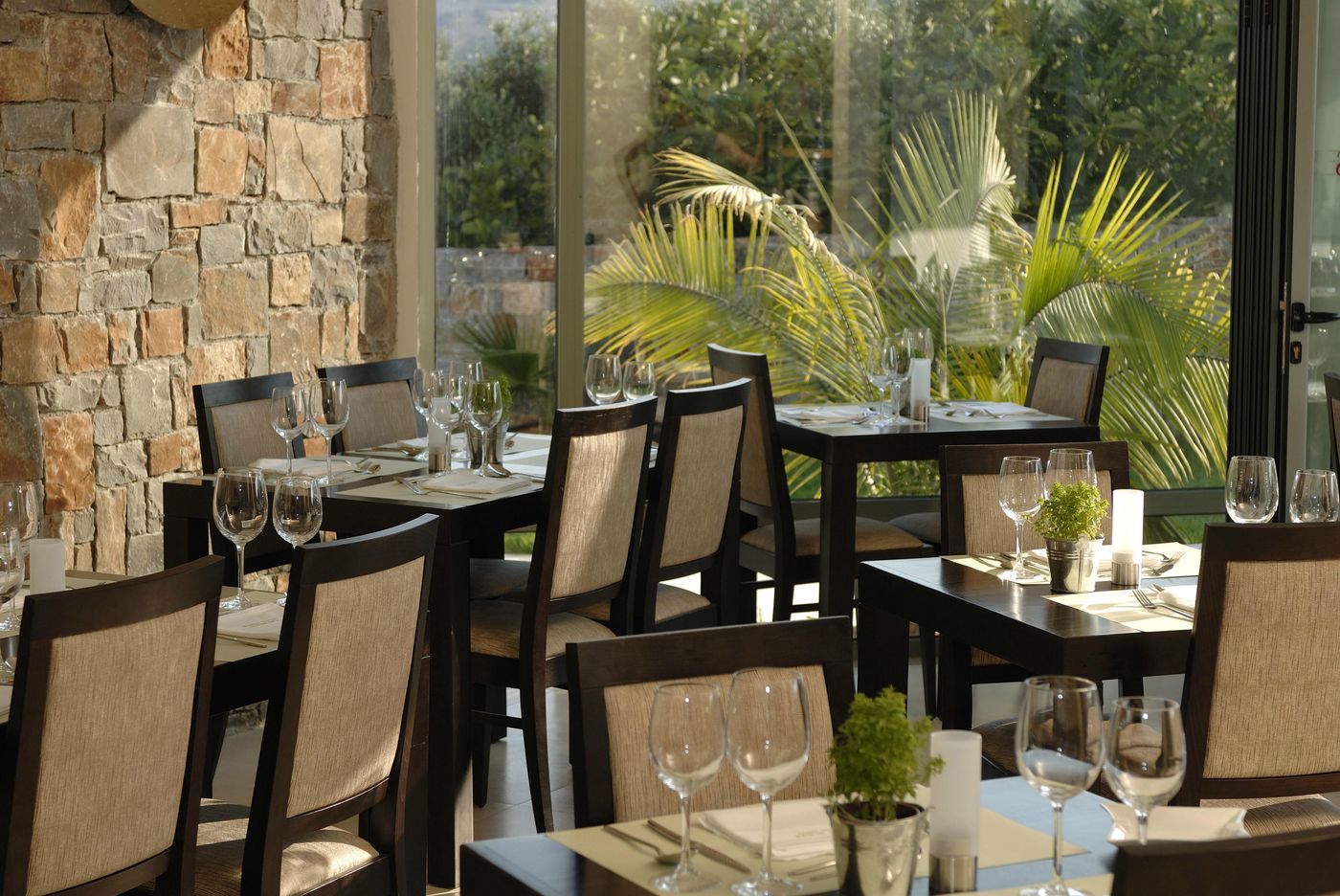 Angela-Suites-Boutique-Restaurant-14