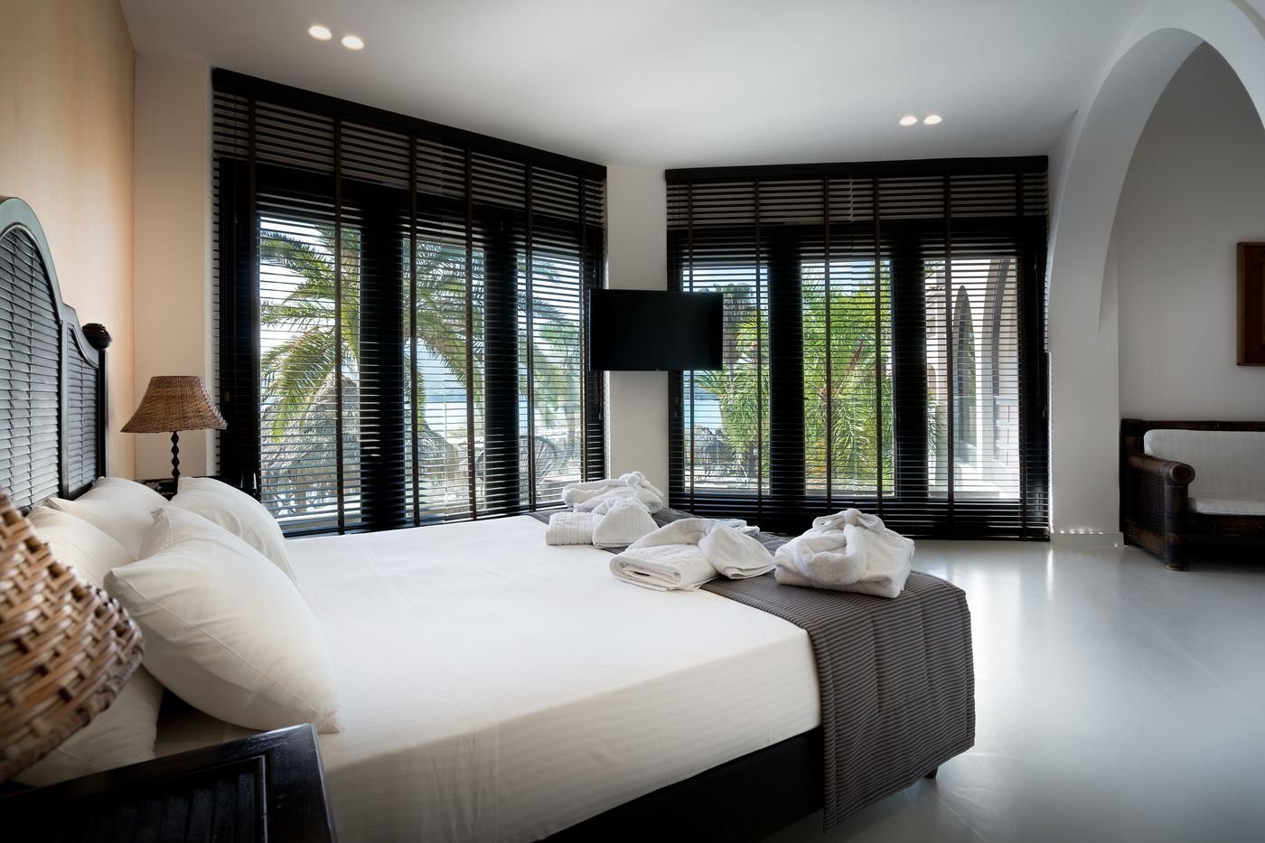 Gloria-Maris-Hotel-Suites-and-Villas---Adults-Only-Room-36