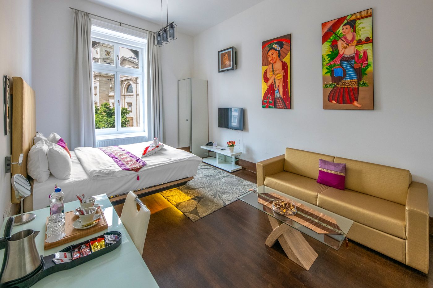 Andrassy-Thai-Hotel-Room-1