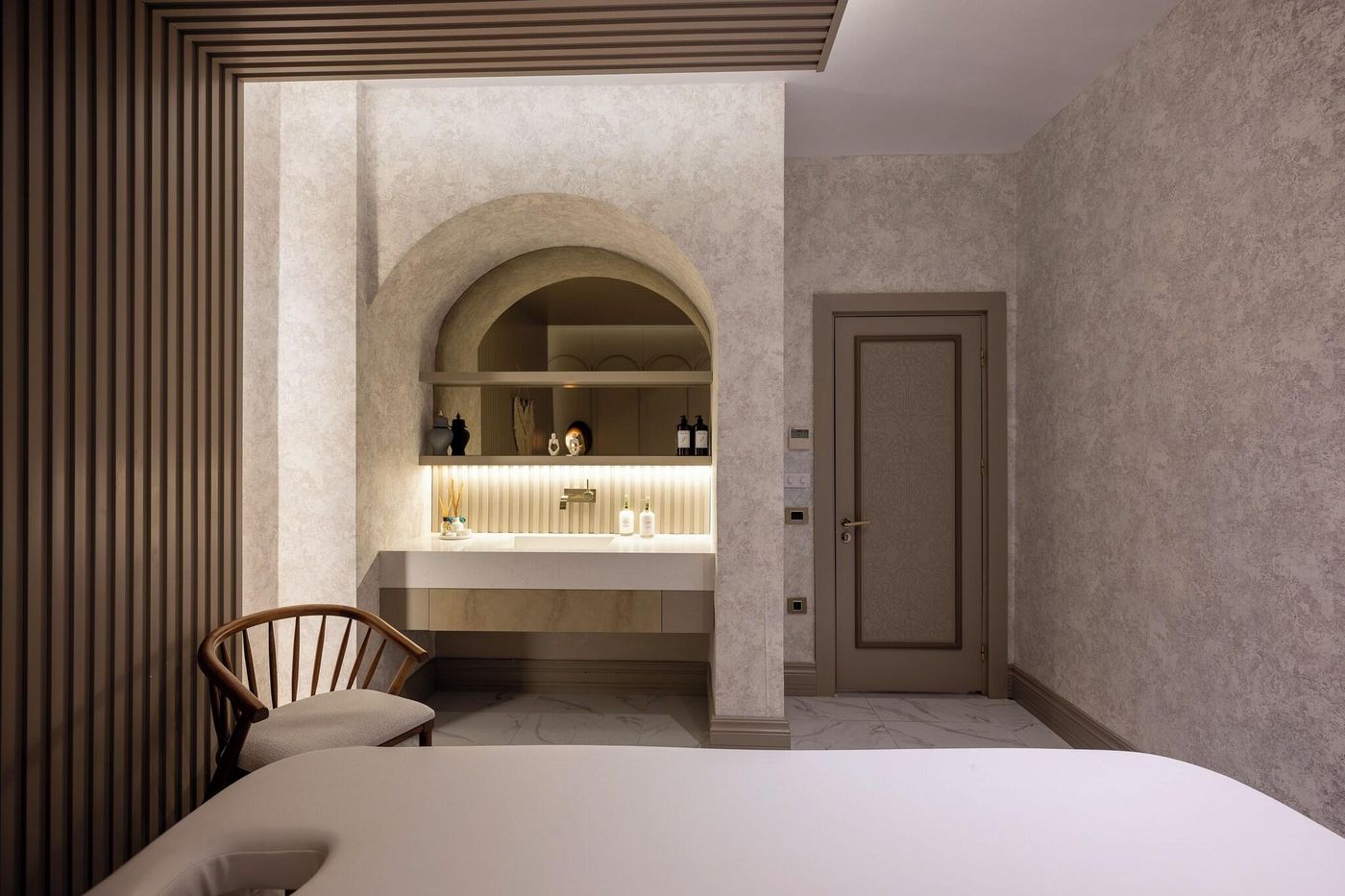 Side-Premium-Sports-and-Entertainment-78