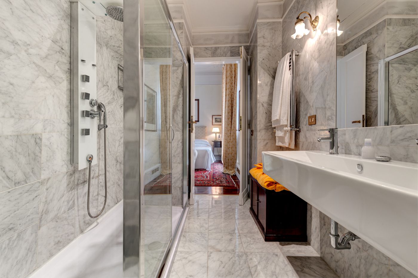 Grand-Hotel-Plaza-Room-40