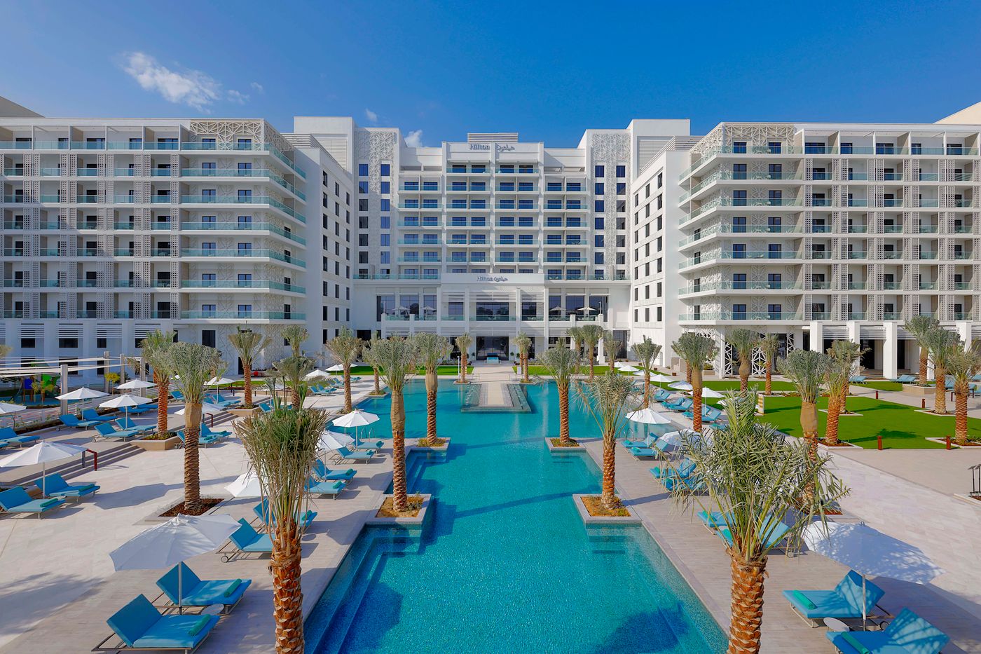 Hilton Abu Dhabi Yas Island Pool Image