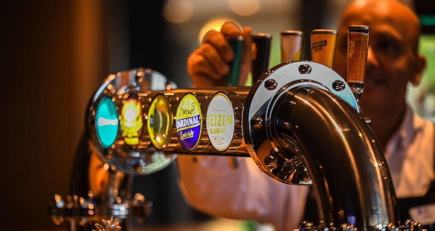 Hotel-Everness--Signature-Collection-Bar-35