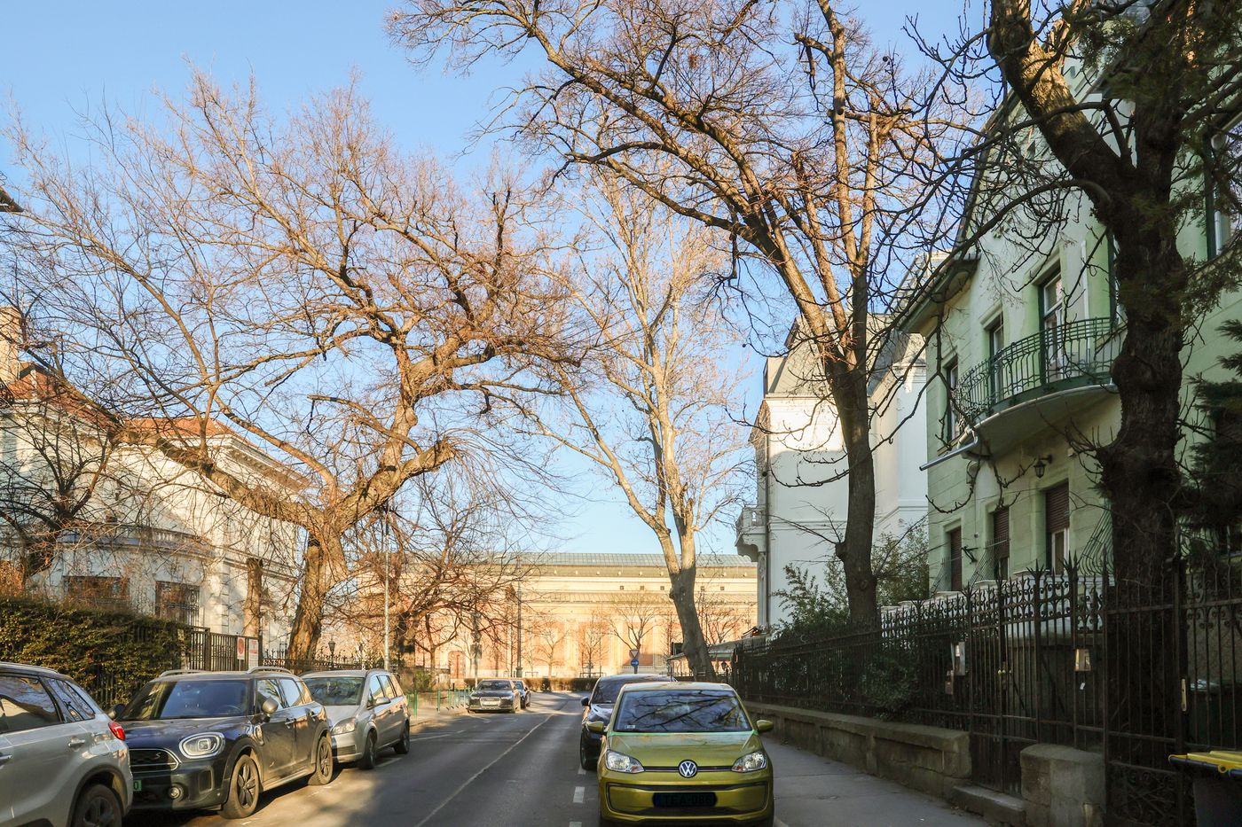 Mirage-Medic-Hotel-Room-36