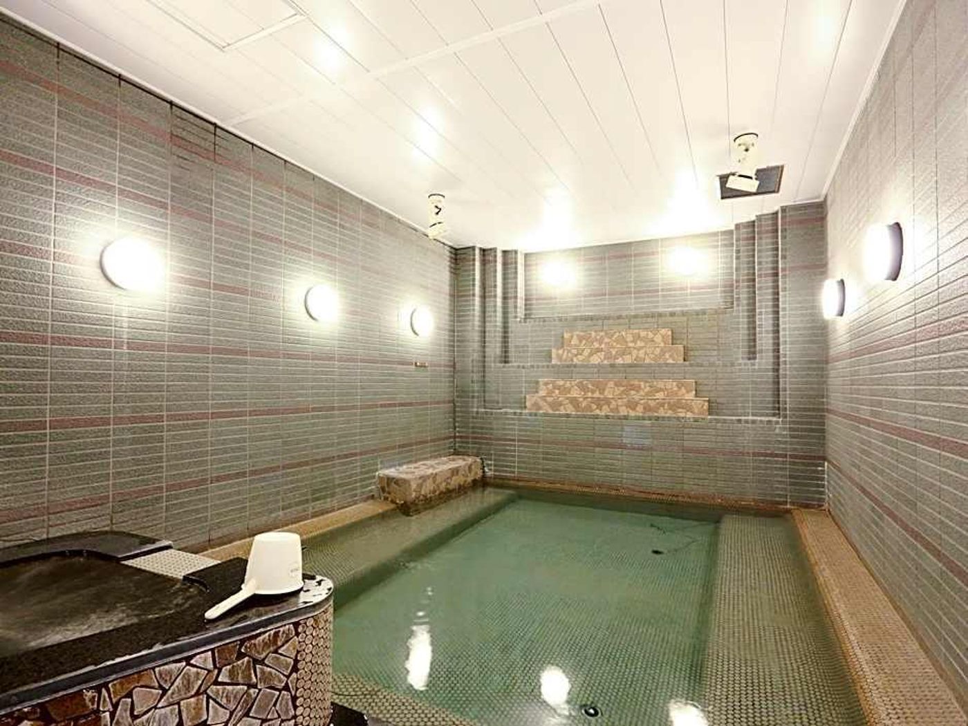 Refreforum-Japan-Tokyo-General view-8