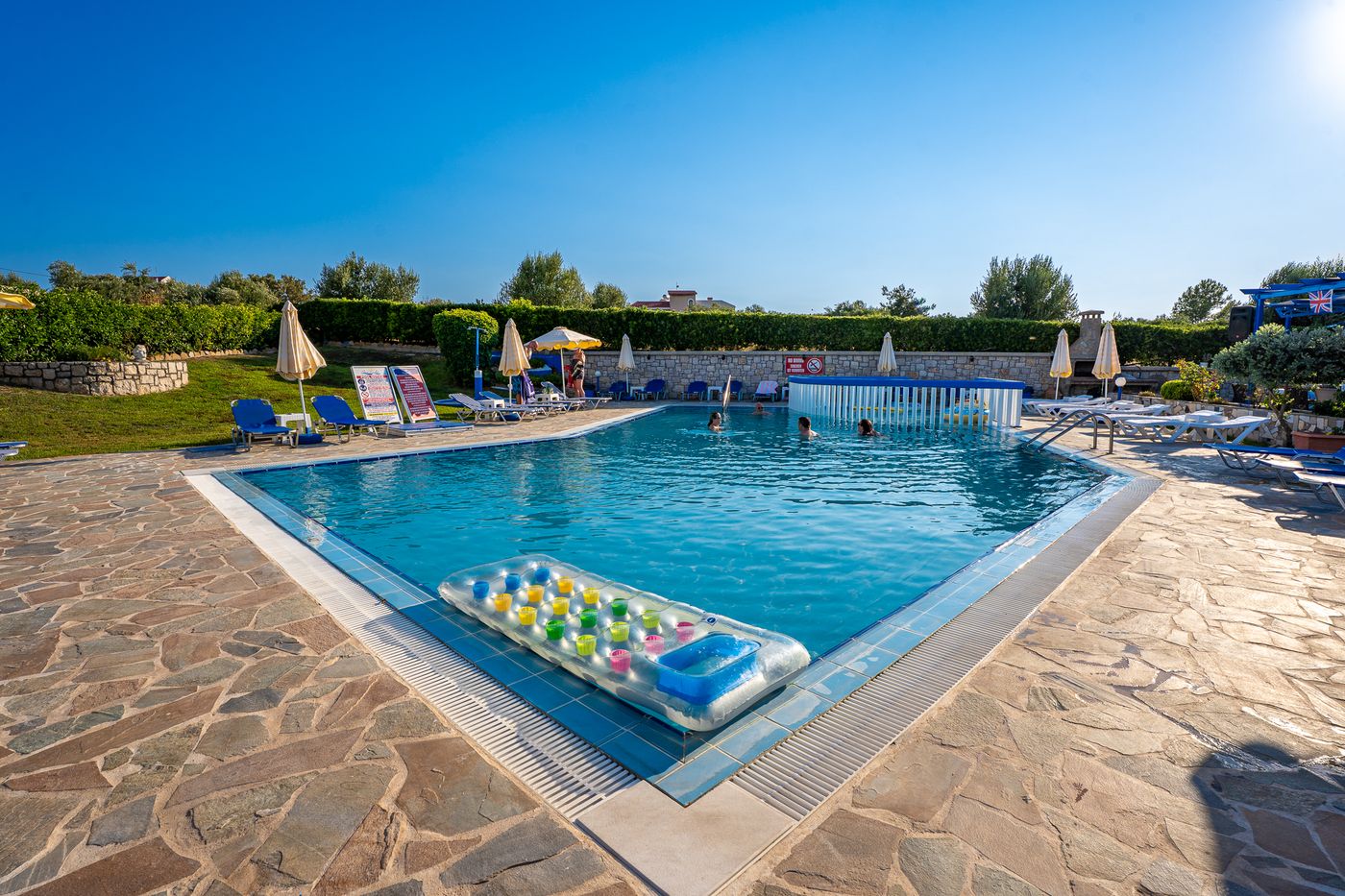 Sunlight-Studios-Pool-4