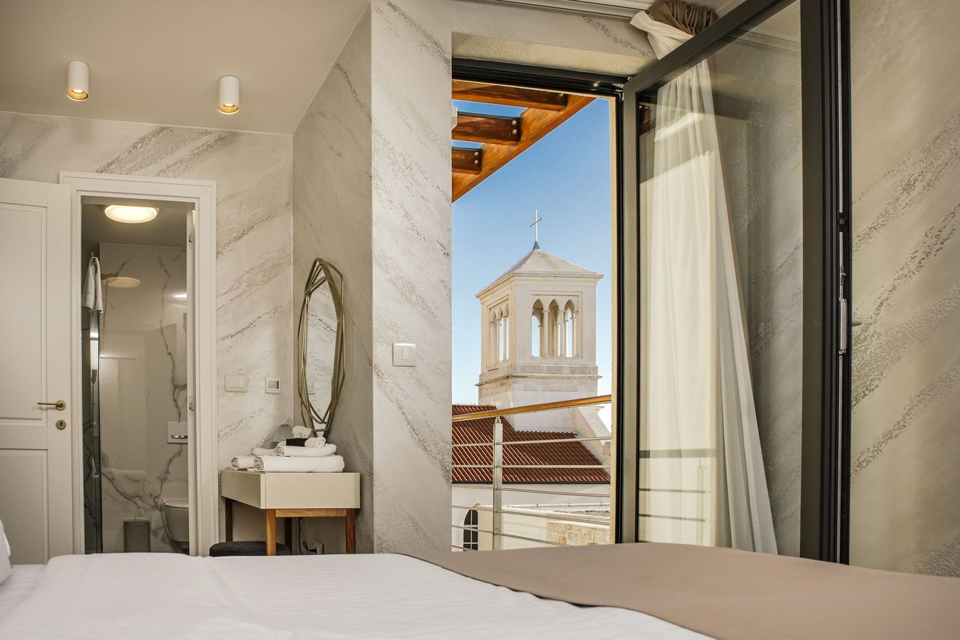 Armerun-Heritage-Hotel---Residences-Room-40