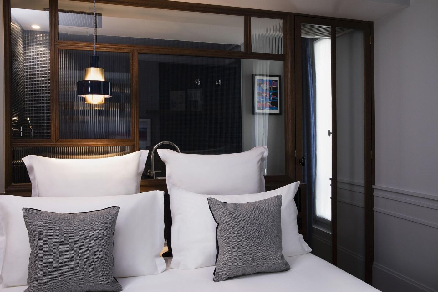 Maison-Elle-Paris-Room-19