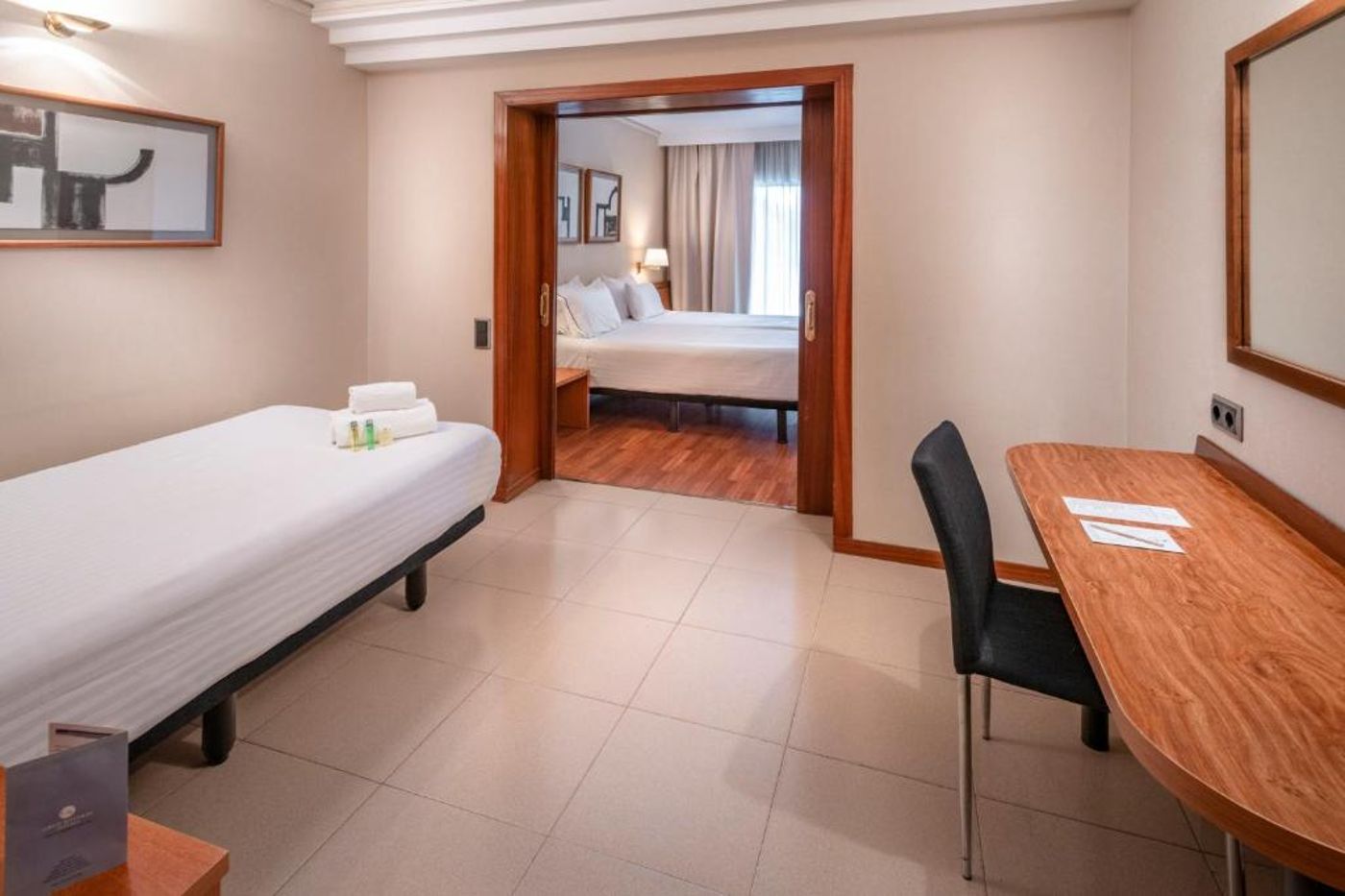Ciudad-de-Castelldefels-Room-32