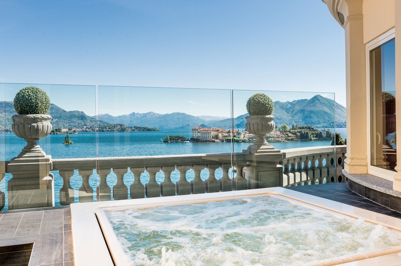 Villa And Palazzo Aminta