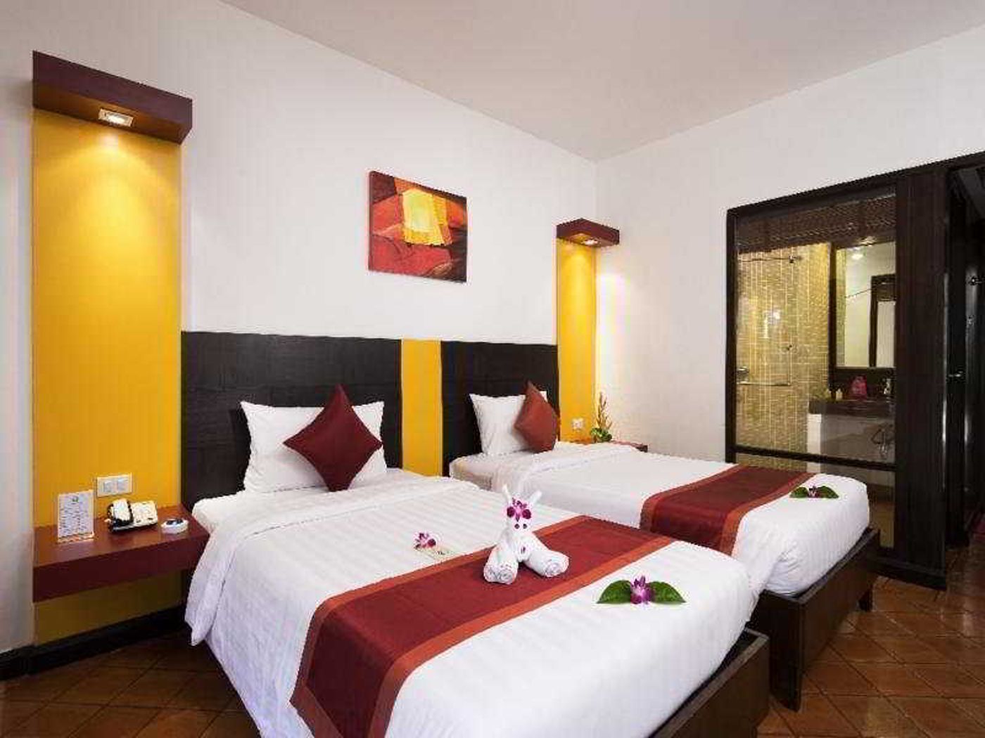 All-Seasons-Naiharn-Phuket-Room-16