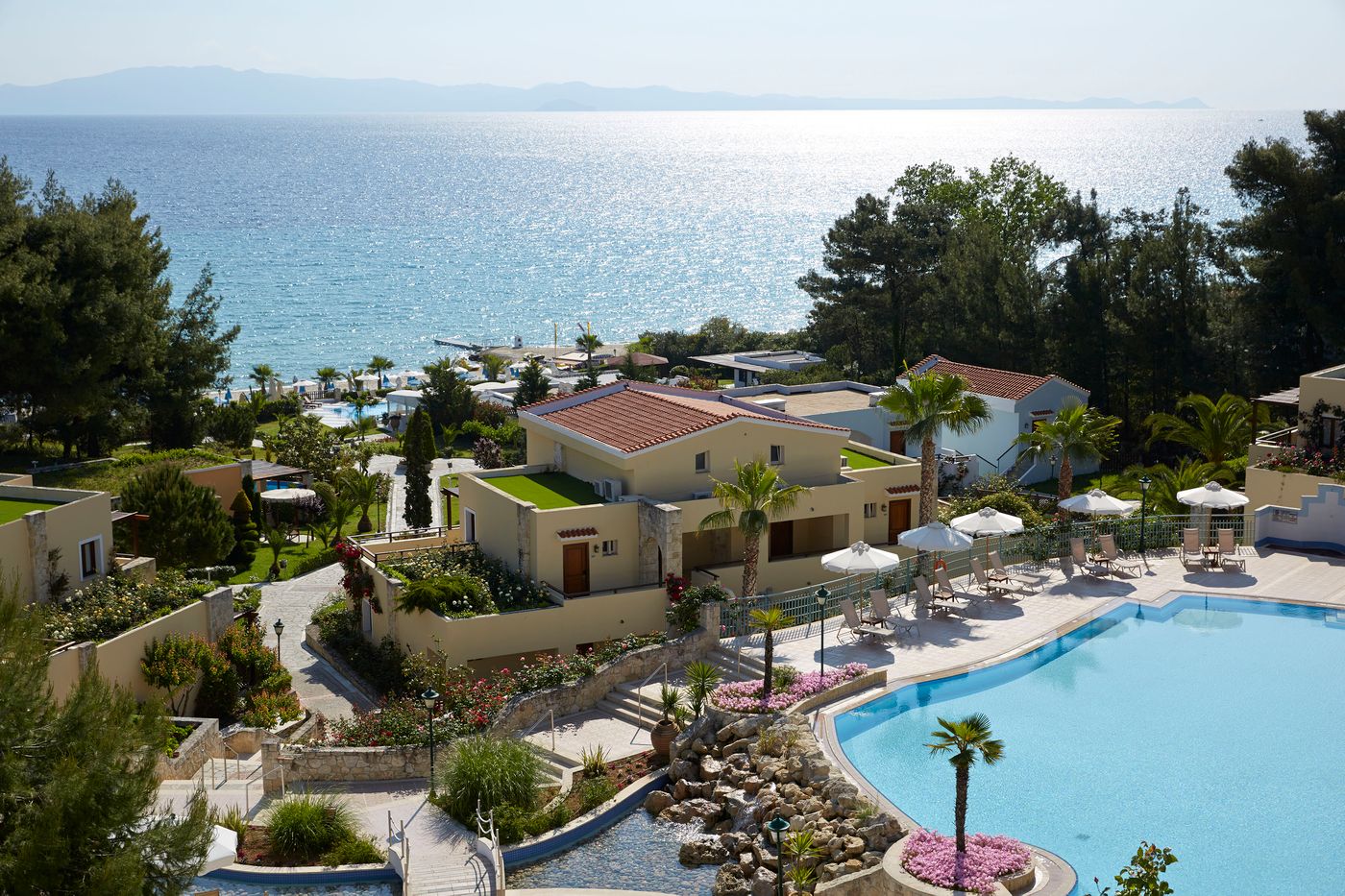 Aegean-Melathron-Thalasso-Spa-Hotel-Pool-14