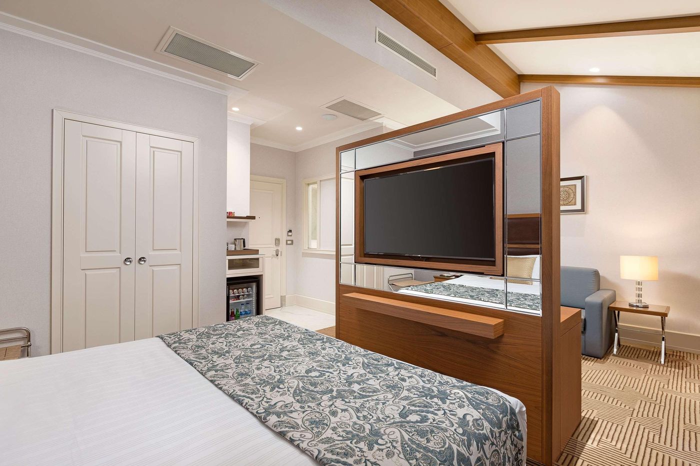 Titanic-City-Taksim-Room-7