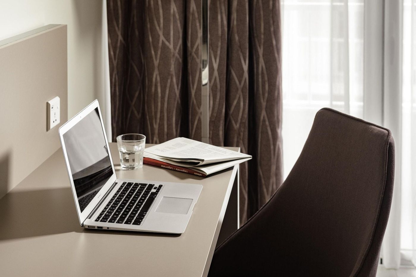 Mayflower-Hotel-Room-21