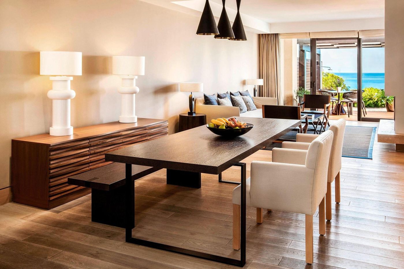 The-Romanos--A-Luxury-Collection-Resort-Restaurant-43