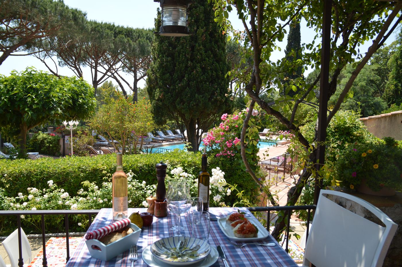 La-Ferme-D-Augustin-Restaurant-97