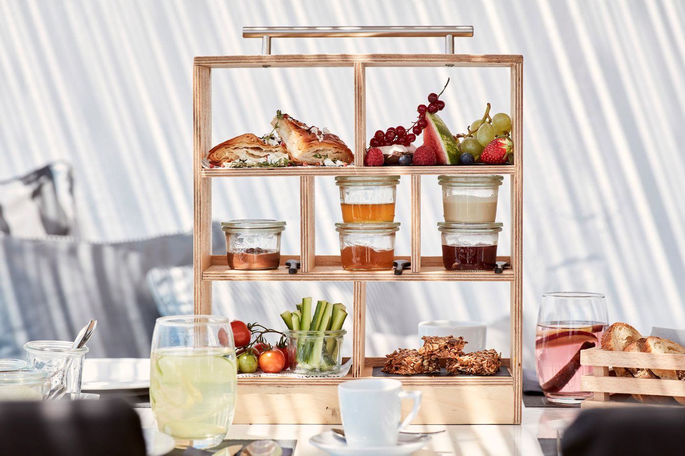 Mykonos-Princess-Hotel-Restaurant-19