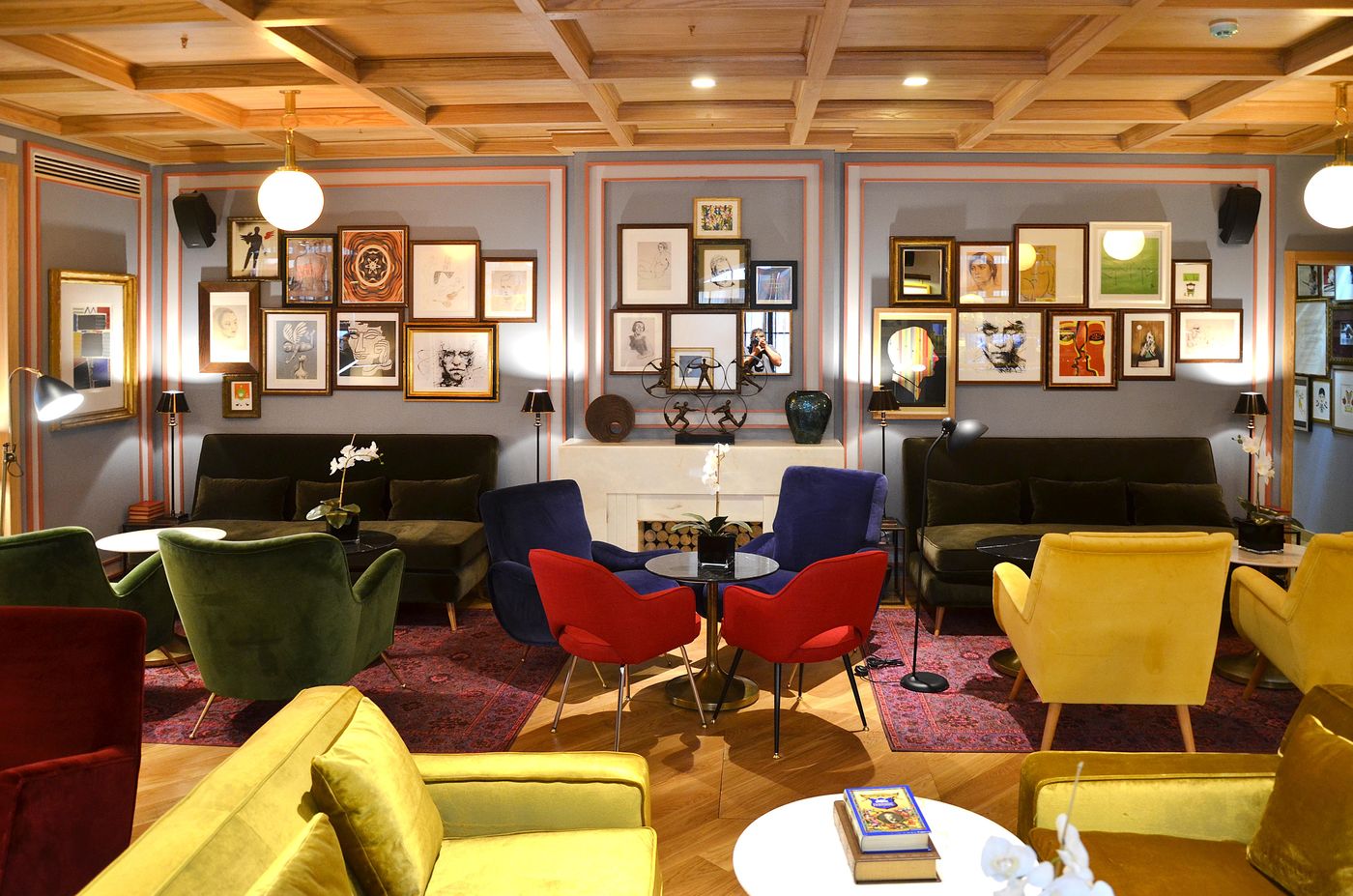 Browns-Central-Hotel-Lobby-10