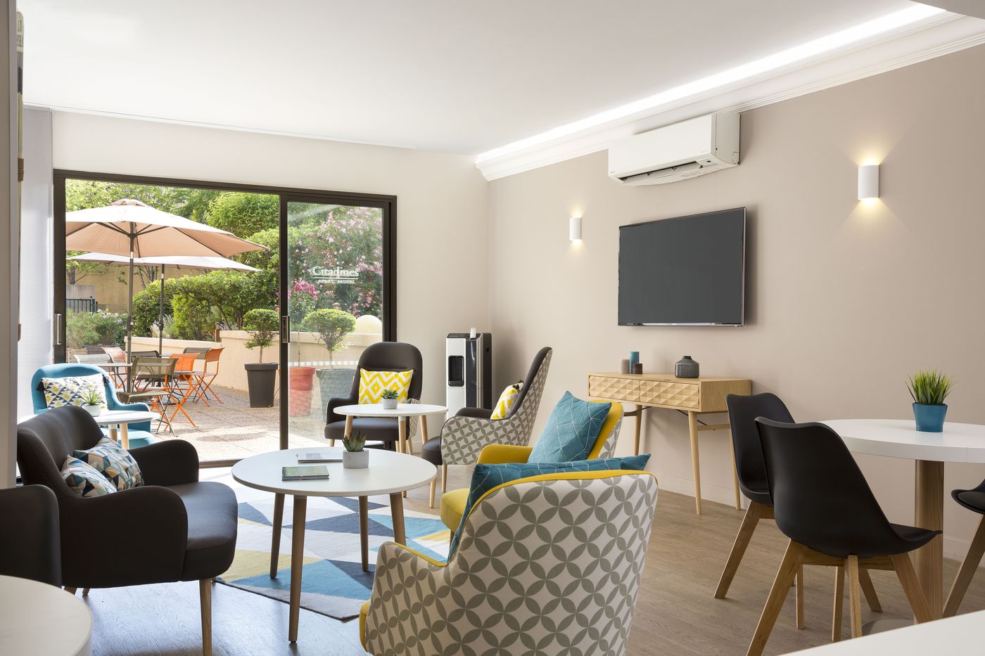 Citadines Castellane Marseille-France-Marseille-Lobby-7