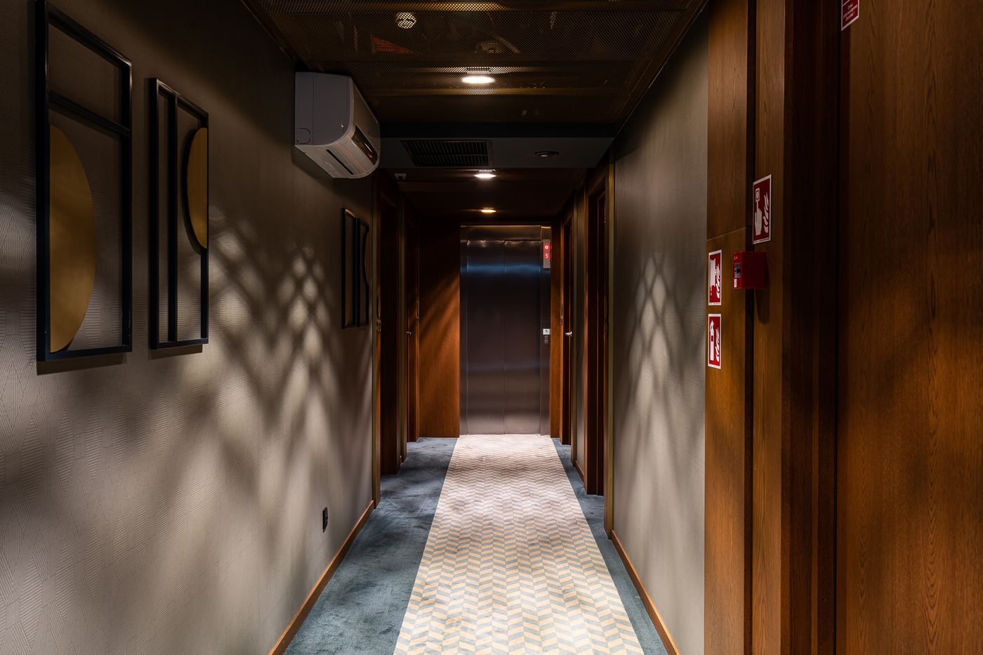 RentPlanet - Apartamenty Centrum-Poland-Wroclaw-Lobby-5