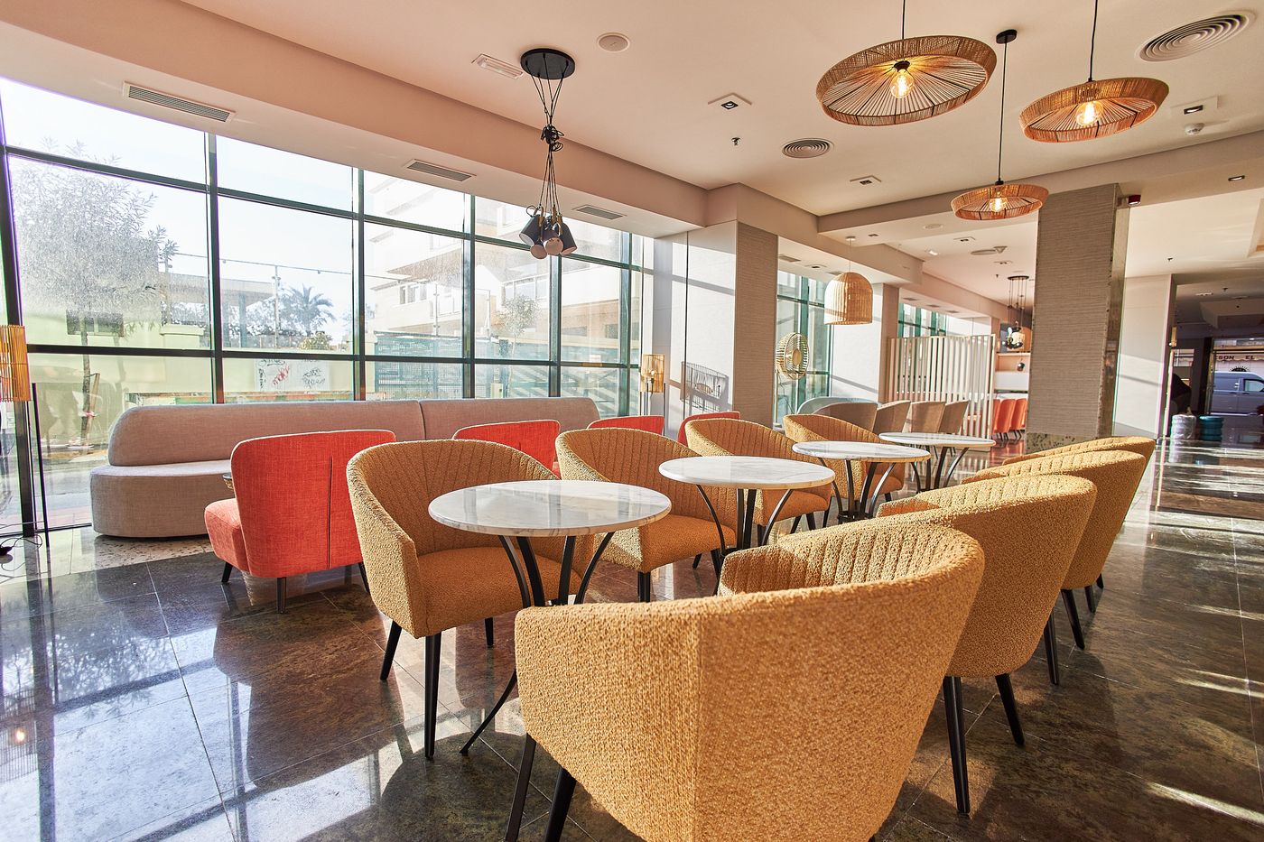 Leonardo-Hotel-Fuengirola-Costa-del-Sol-Lobby-39