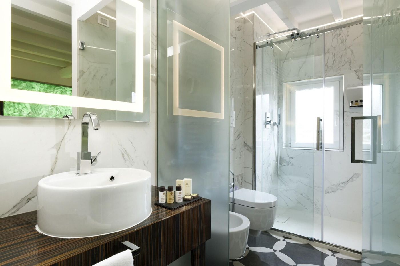 Le-Boutique-Hotel-Room-18