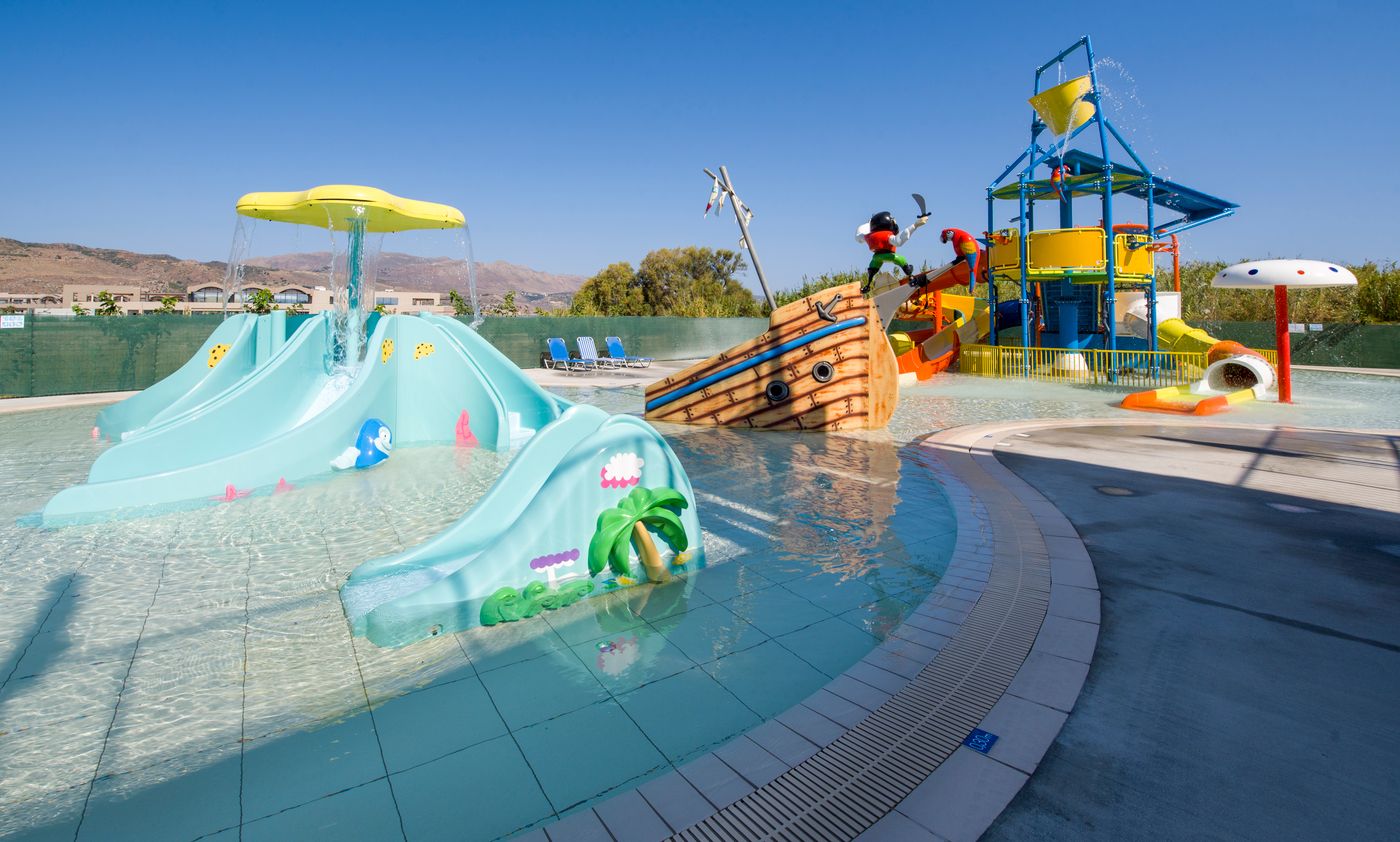 Selini-Suites-Sports-and-Entertainment-45