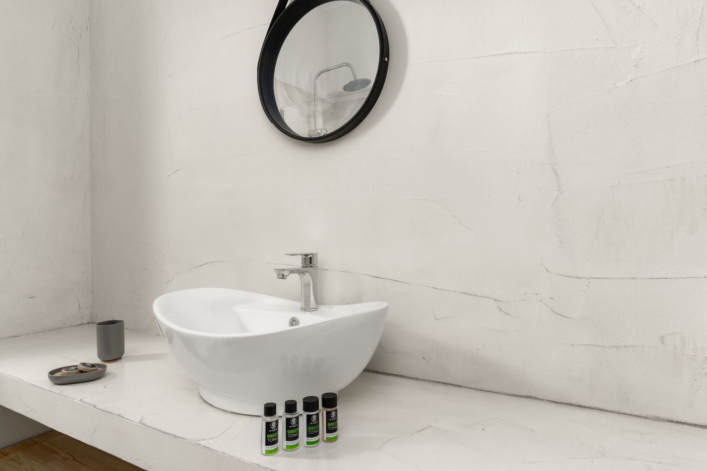 Penelope-Village-Room-46