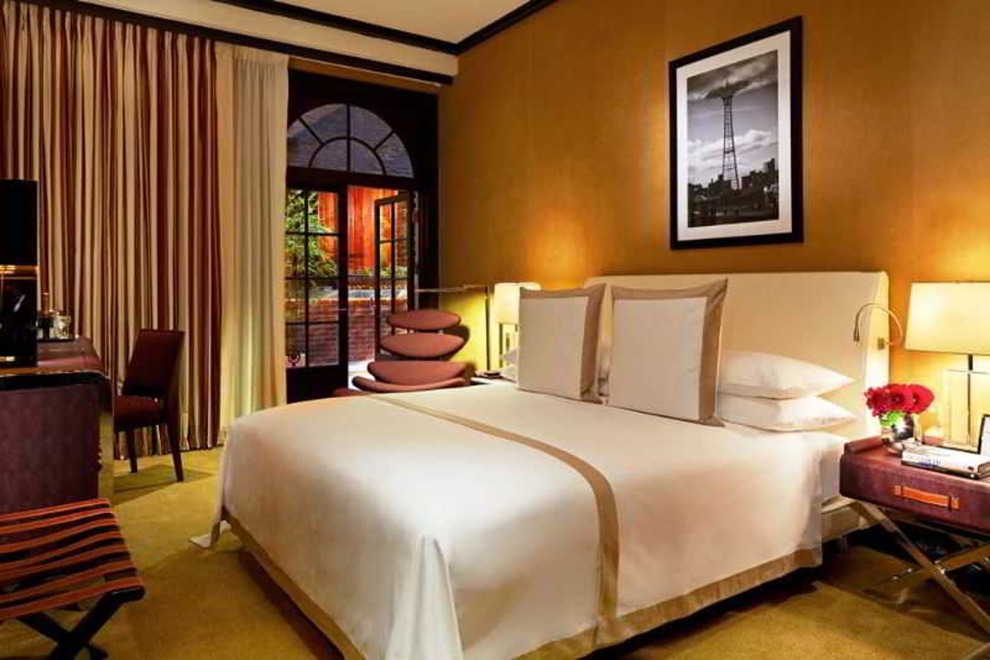 The-Chatwal-in-the-unbound-Collection-Room-50