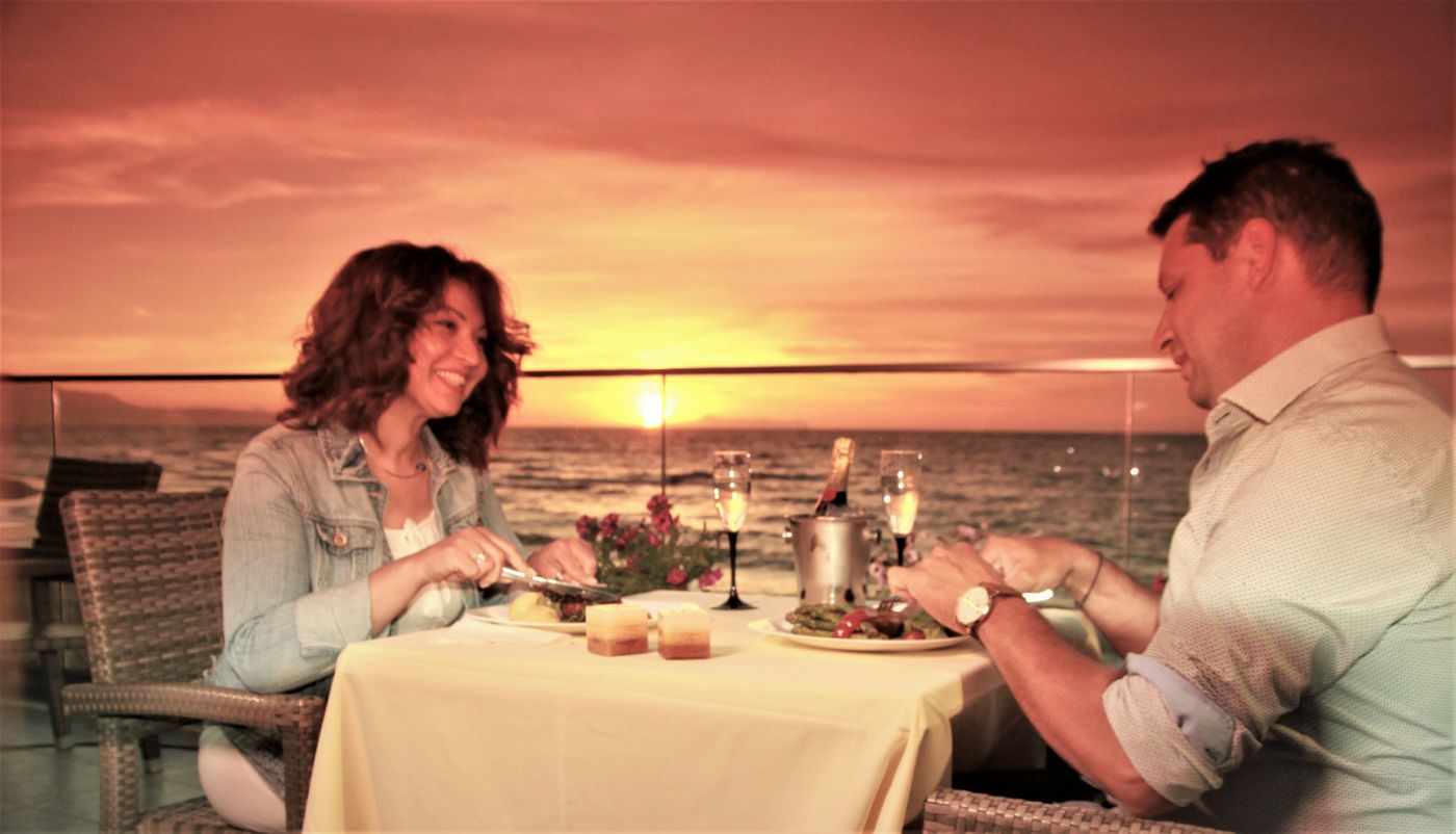 Dedalos-Beach-Hotel-Terrace-61