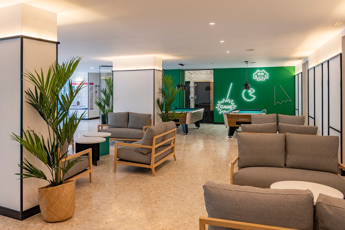 Medplaya-Hotel-Calypso-Lobby-50