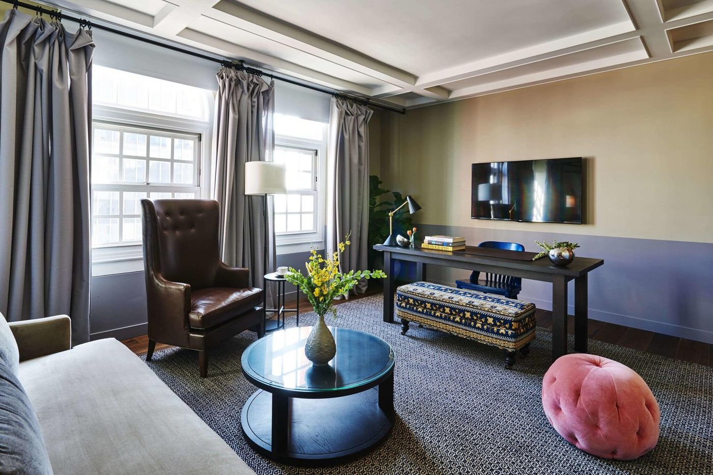 Hollywood-Roosevelt-Room-42