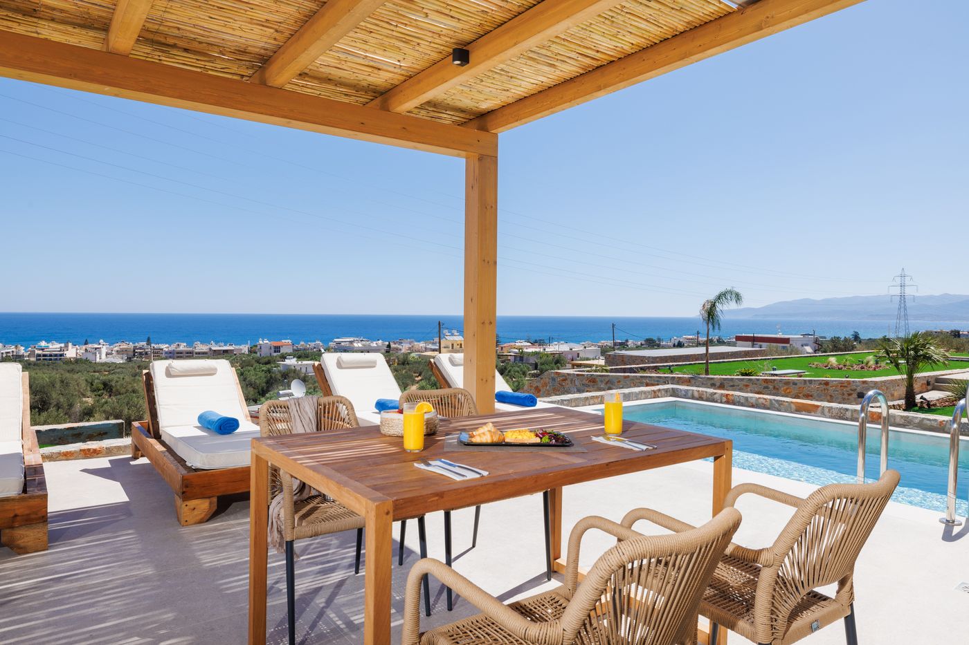 Deos Luxury Suites - Adults Only