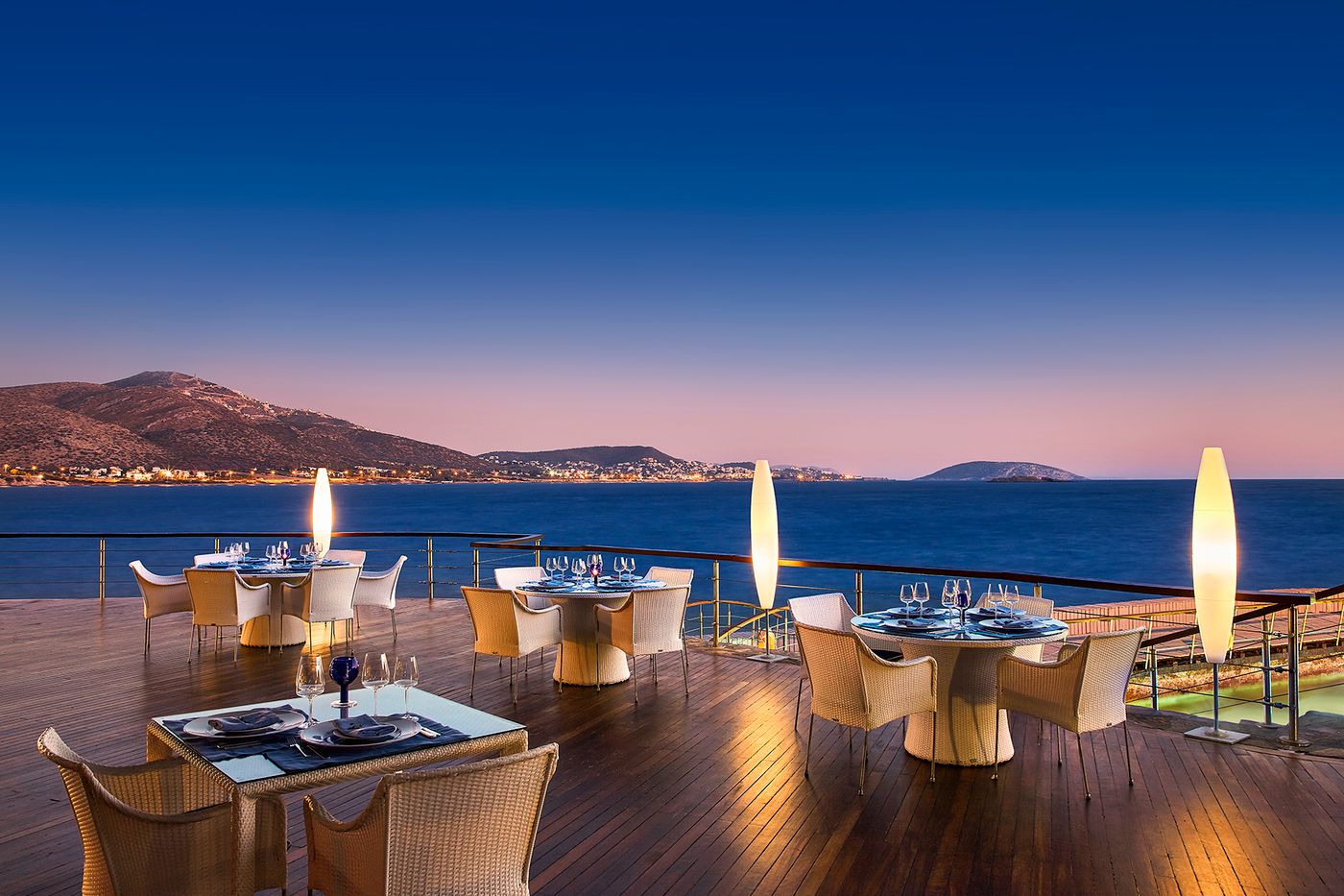 Grand-Resort-Lagonissi-Restaurant-41