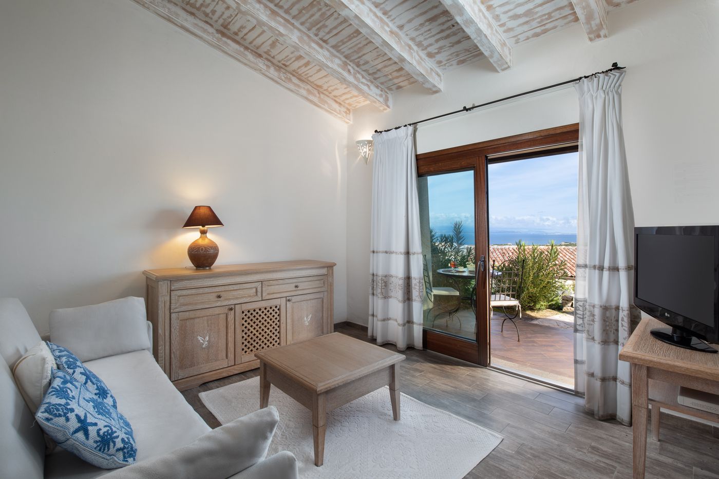Punta-Falcone-Resort-Room-9
