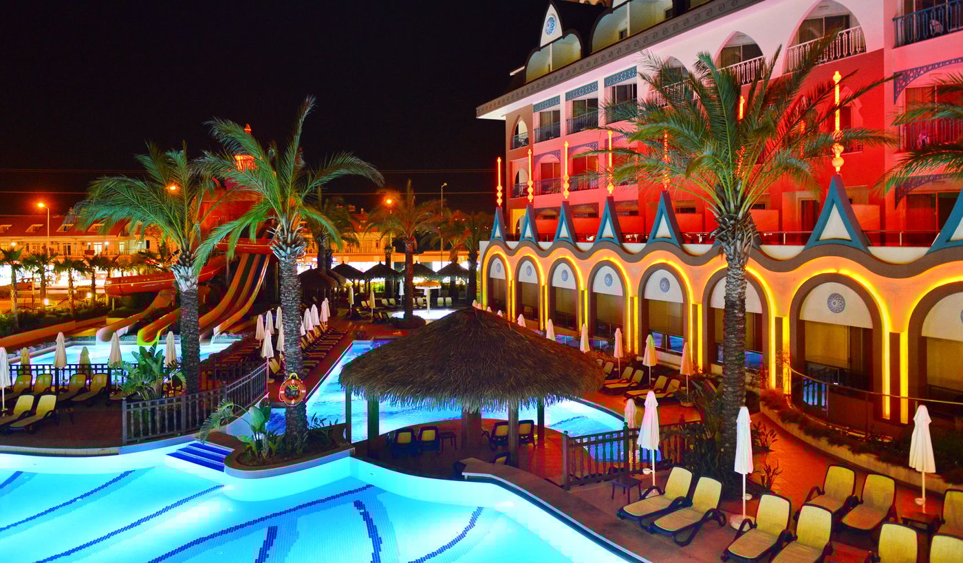 Well-Palace-Side-General-view-5