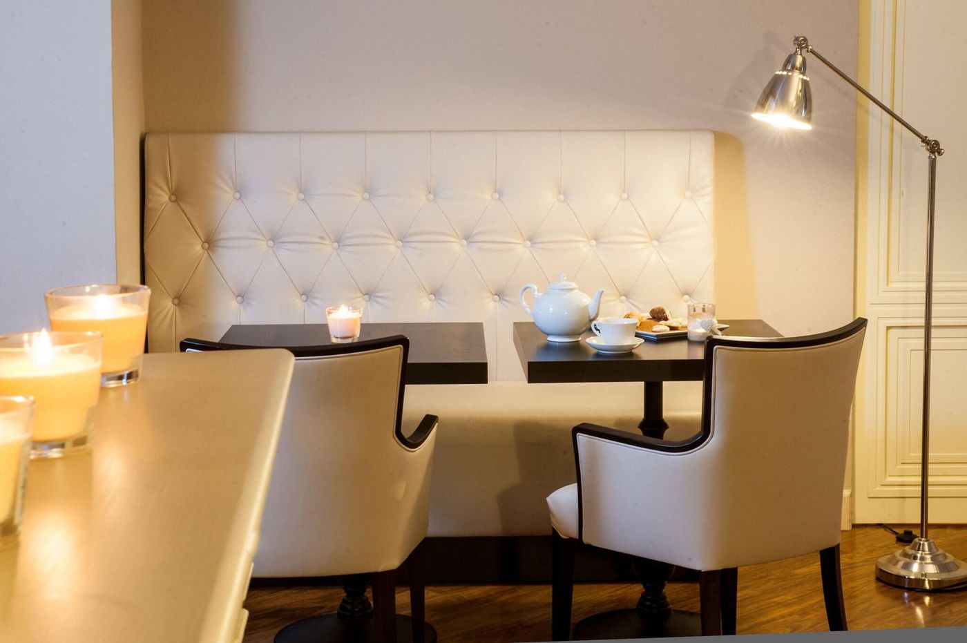 Touring Bologna - Italy - Bologna - Lobby - 10