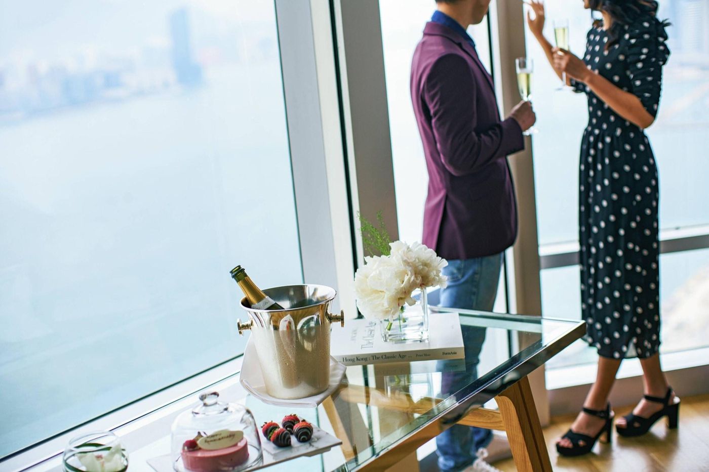 Renaissance-Hong-Kong-Harbour-View-Hotel-Room-17