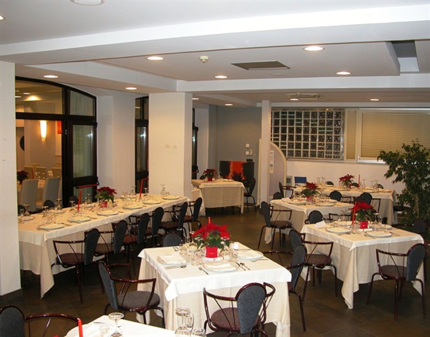 Viola-Palace-Hotel-Restaurant-26