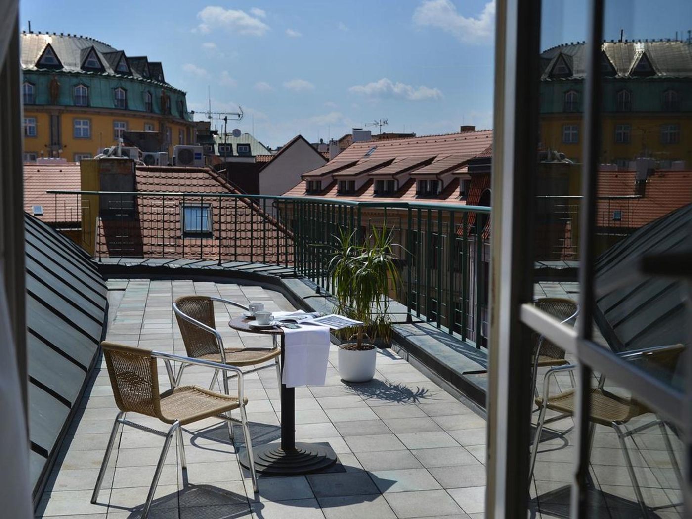 EA-Hotel-Royal-Esprit-Terrace-3