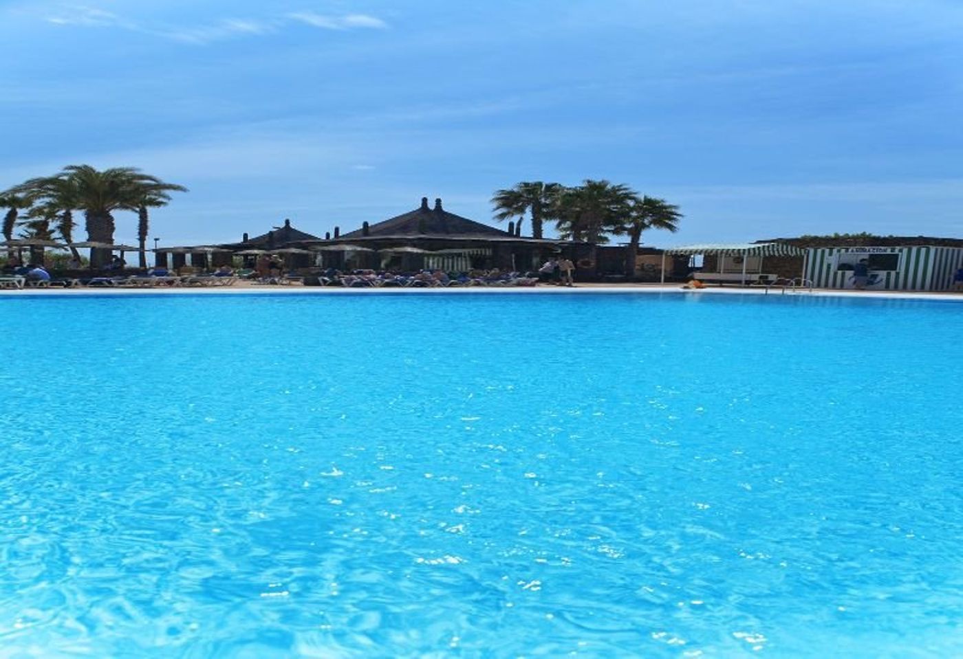 Beatriz-Costa-Teguise---Spa-Pool-12