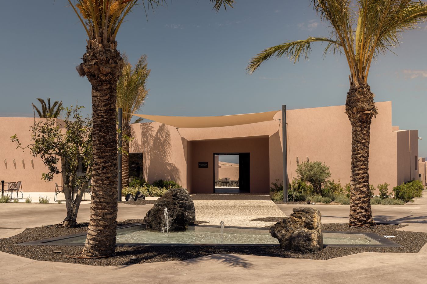 Domes Novos Santorini, Autograph Collection