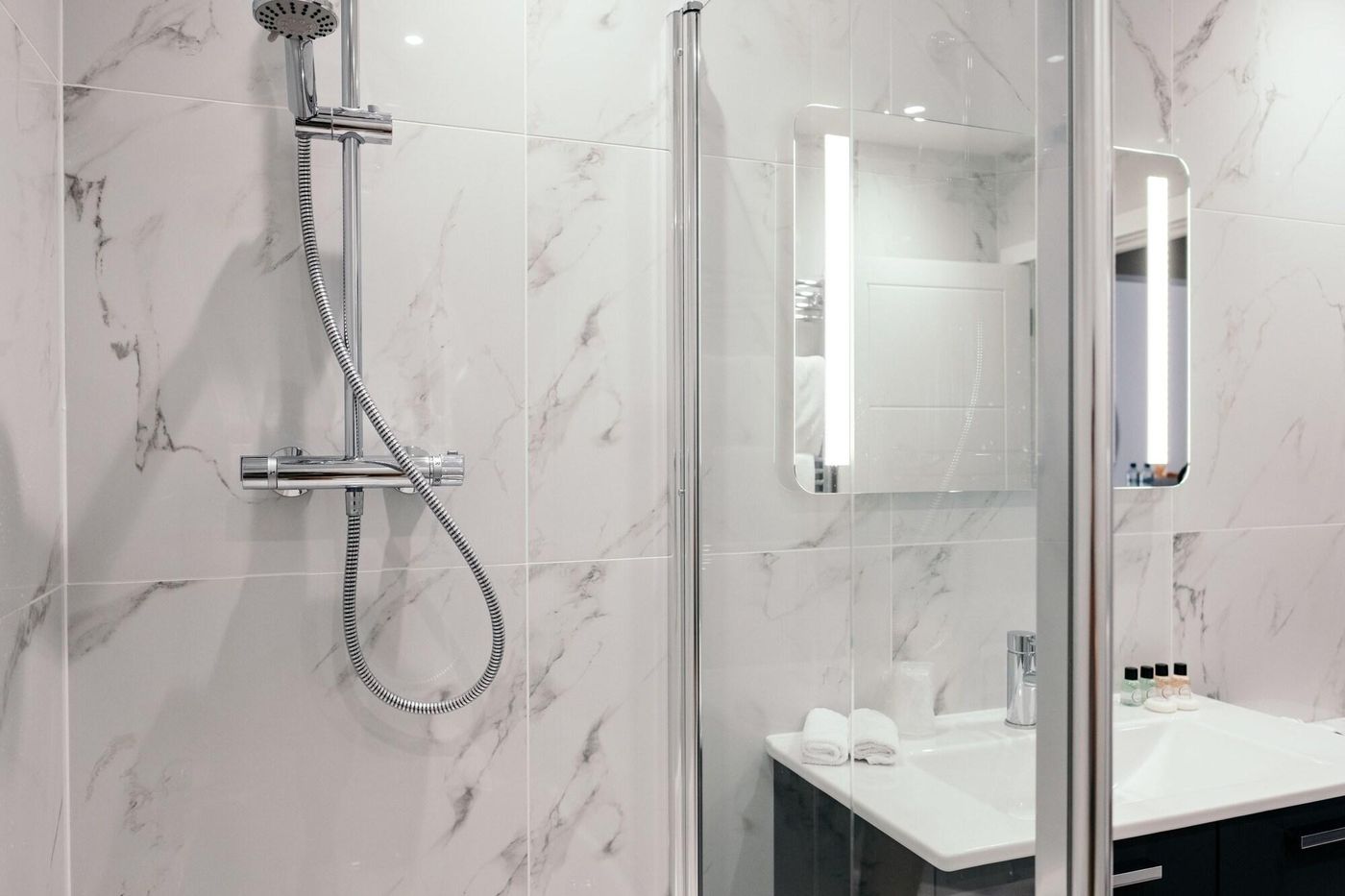 Le-Pommier-Hotel---Restaurant-Room-30