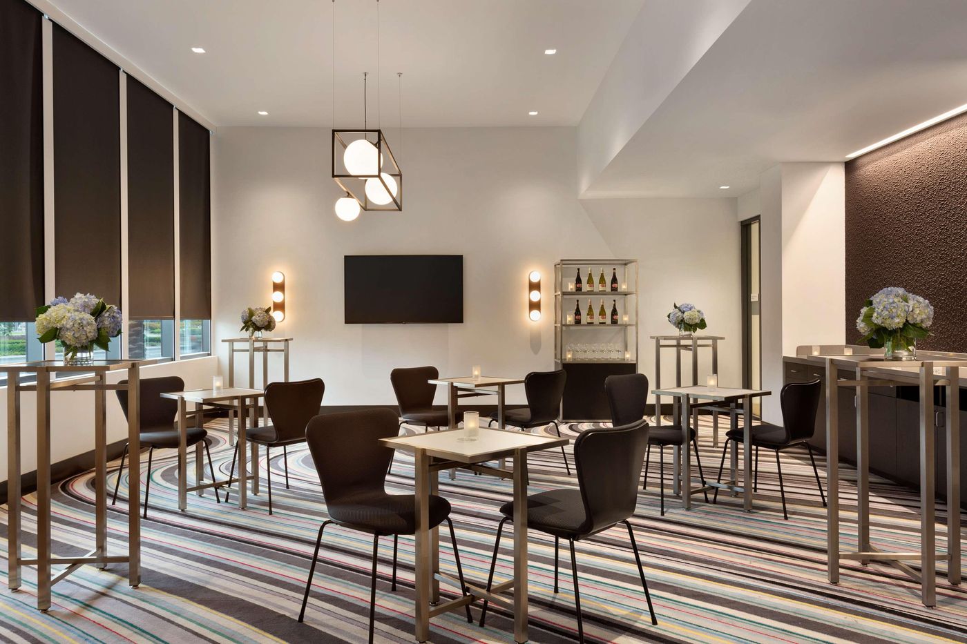 The-Viv-Hotel--Anaheim--a-Tribute-Portfolio-Hotel-Conferences-14